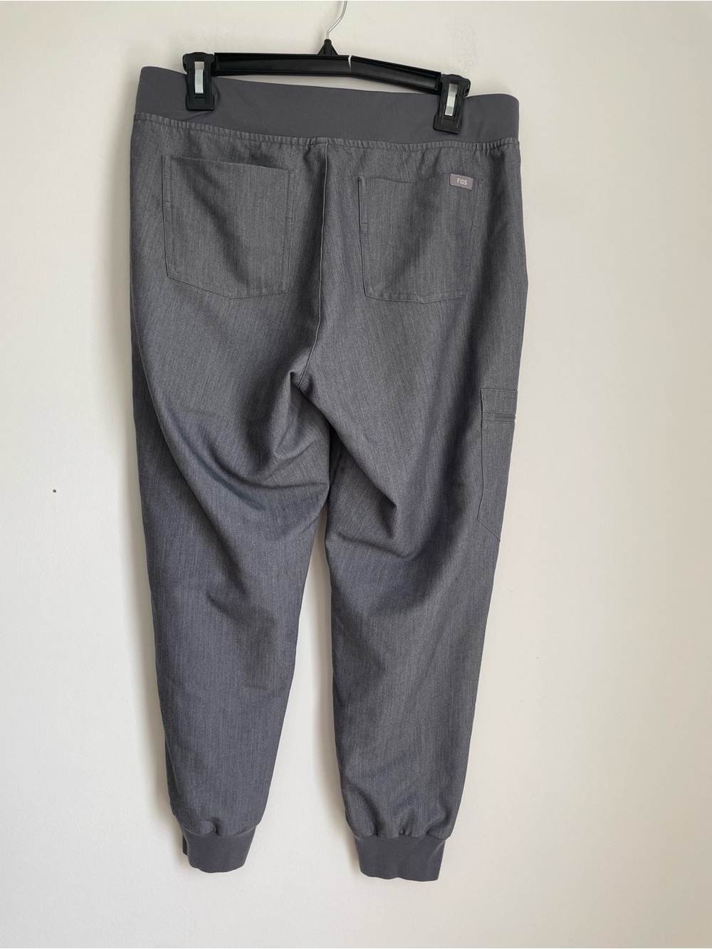 Figs Women’s Technical Collection Graphite Gray Scrub Jogger Medium Petite - Picture 2 of 10